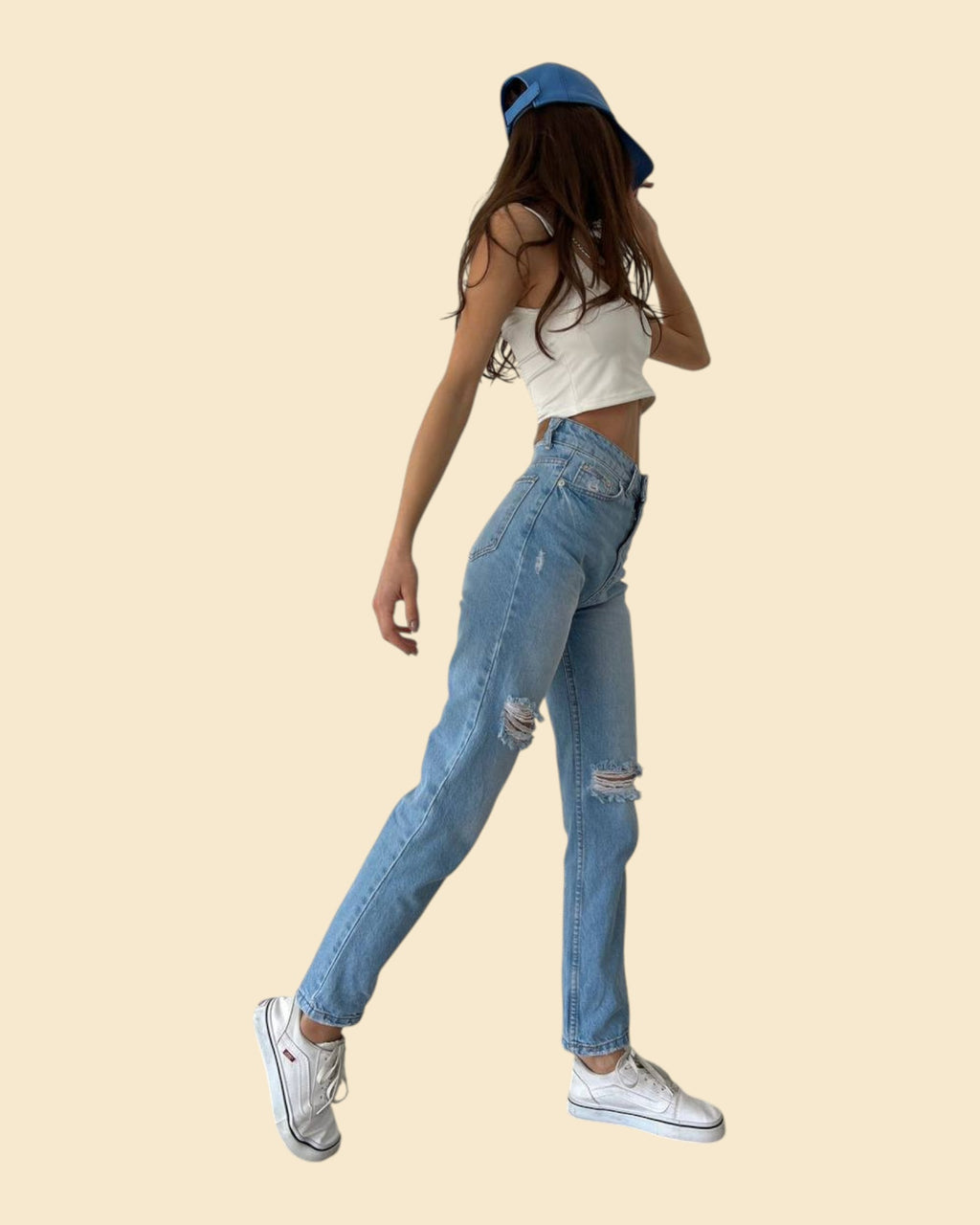 Mom Fit Knee Ripped jeans